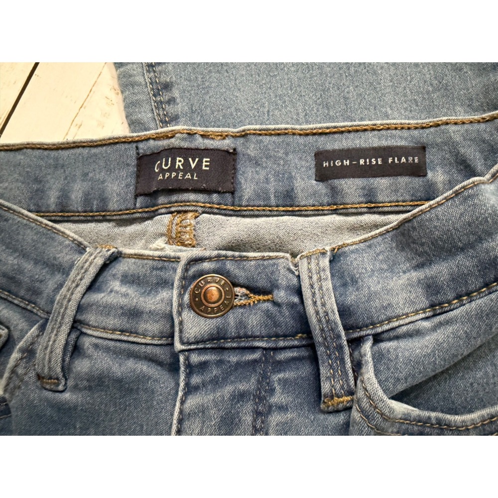 Curve Appeal High Rise Flare Jeans Size 2/26 Light Wash Stretch‎ - Picture 7 of 10
